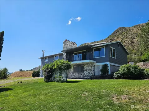 1755 Hwy 7, Oroville, WA 98844