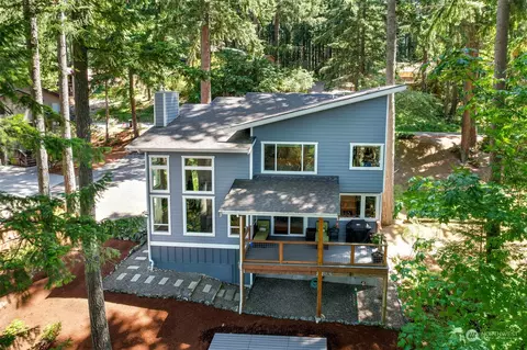 38 Grand View Ln, Bellingham, WA 98229
