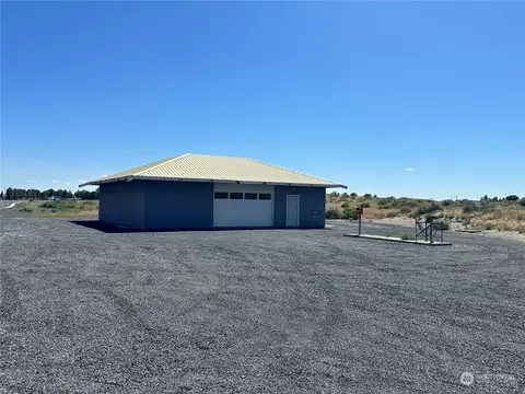 6334 Hansen Rd, Moses Lake, WA 98837
