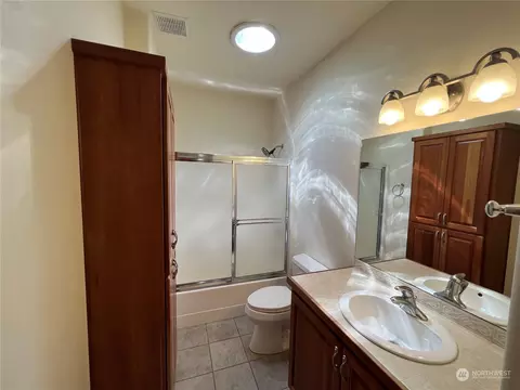 Bath - 215 Equus Ln, Sequim, WA 98382 photo 4 of 5