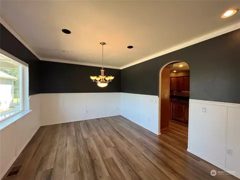 Dining - 215 Equus Ln, Sequim, WA 98382 photo 2 of 2