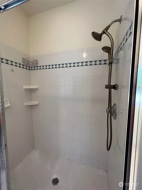 Bath - 215 Equus Ln, Sequim, WA 98382 photo 3 of 5