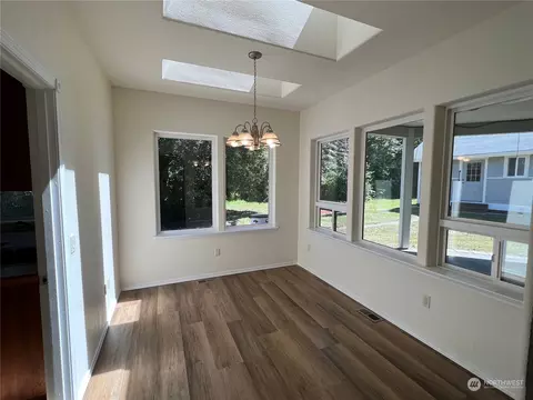 Dining - 215 Equus Ln, Sequim, WA 98382 photo 1 of 2