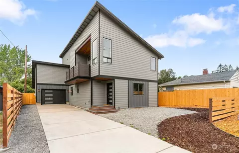 3235 Bennett Dr, Bellingham, WA 98225