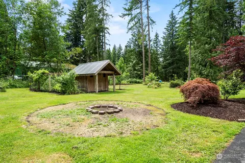 Exterior - 40150 306th Ave SE, Enumclaw, WA 98022 photo 4 of 10