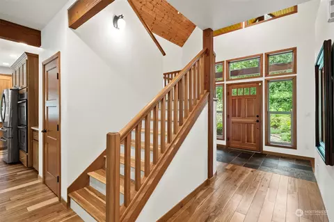 Entry Way - 40150 306th Ave SE, Enumclaw, WA 98022 photo 1 of 1