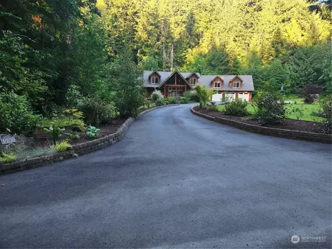 Exterior - 40150 306th Ave SE, Enumclaw, WA 98022 photo 2 of 10
