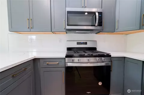 Kitchen - 409 E 2nd St, Nooksack, WA 98276 photo 3 of 6