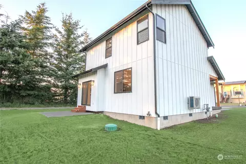 Exterior - 409 E 2nd St, Nooksack, WA 98276 photo 7 of 11