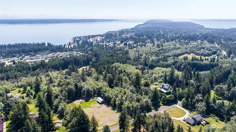 11 Nn Lawson Rd, Camano Island, WA 98282