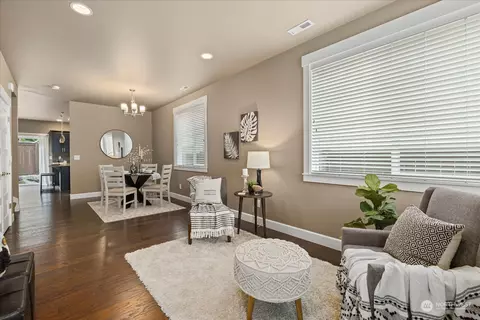 17215 42nd Dr SE, Bothell, WA 98012 photo 2