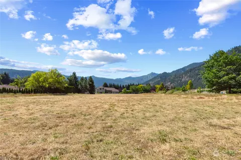 12570 Maple St, Leavenworth, WA 98826