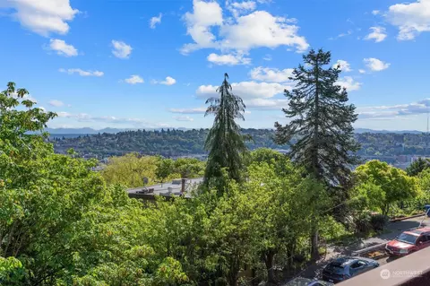 1717 5th Ave N #304, Seattle, WA 98109