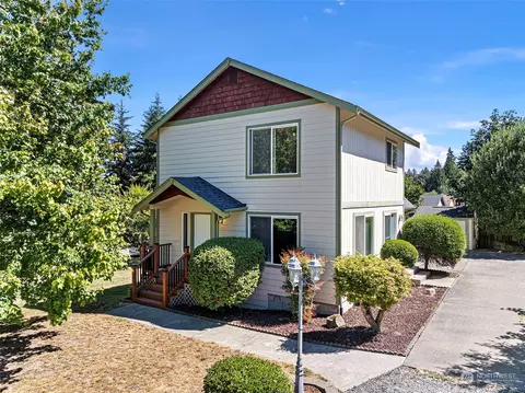2801 Nevada Ave E, Port Orchard, WA 98366