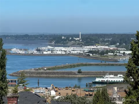 729 High St #203, Bellingham, WA 98225