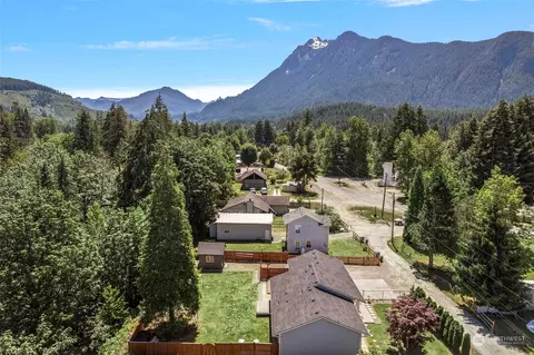 702 Clear Creek Rd, Darrington, WA 98241