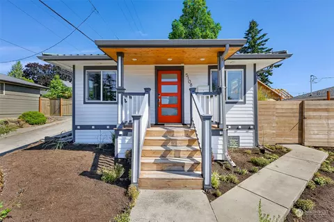 5108 SW Genesee St, Seattle, WA 98116