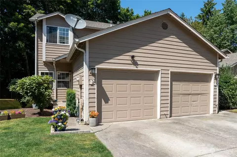 1222 7th St SE #F, Puyallup, WA 98372