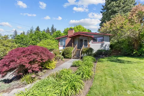 6300 SE 24th St, Mercer Island, WA 98040
