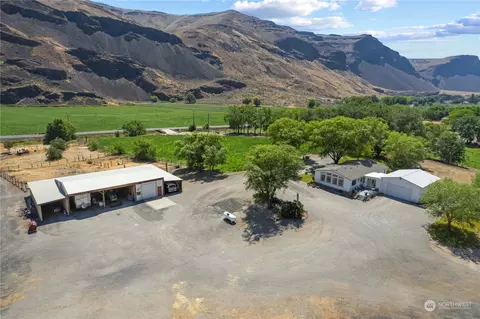 1229 Palisades, Palisades, WA 98445