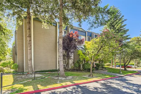 611 SW 5th Ct #A203, Renton, WA 98057