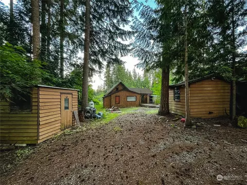 6267 Chestnut Dr, Maple Falls, WA 98266