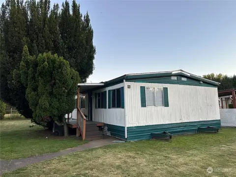 838 W Axton Rd #56, Bellingham, WA 98226