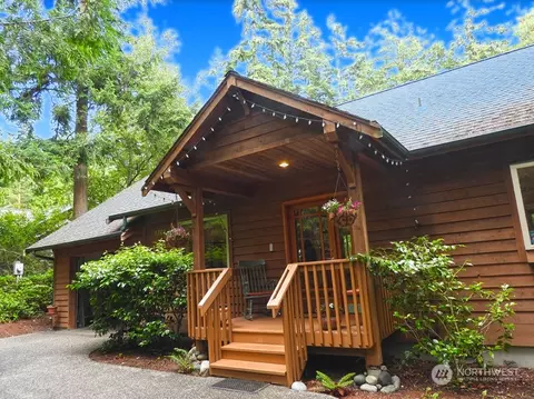 4748 Mason St, Port Townsend, WA 98368