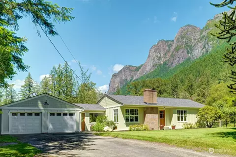 43010 SE 114th St, North Bend, WA 98045