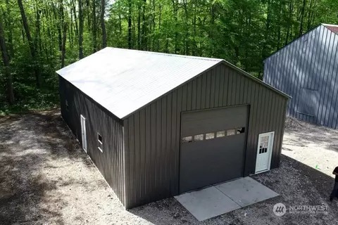 610 N 2nd St, Westport, WA 98595