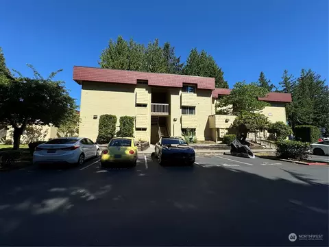 14006 SE 6th St #13, Bellevue, WA 98007
