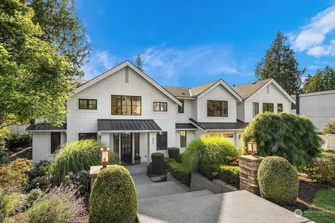 3823 94th Ave NE, Yarrow Point, WA 98004