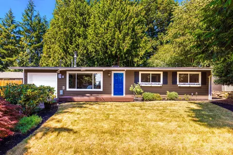16242 NE 99th St, Redmond, WA 98052