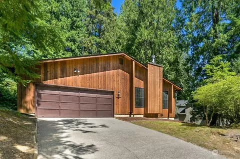 157 Harbor View Dr, Bellingham, WA 98229
