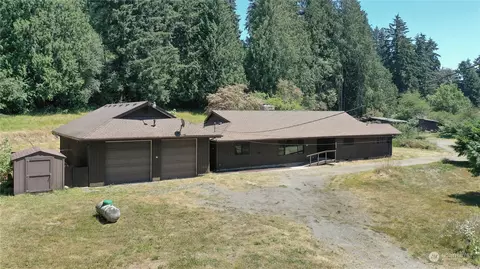3705 Brookdale Rd E, Tacoma, WA 98446
