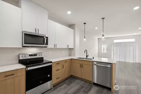 16124 Cascadian Way #C2, Bothell, WA 98012 photo 8
