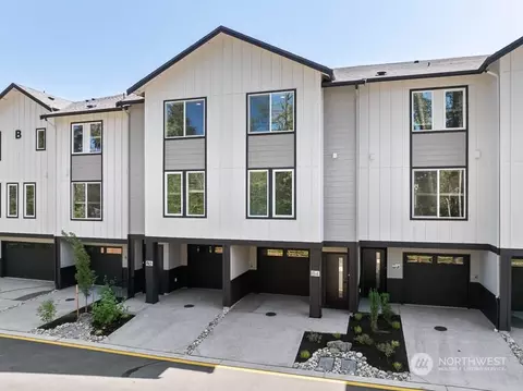 16124 Cascadian Way #C2, Bothell, WA 98012