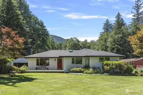 41925 SE 135th St, North Bend, WA 98045