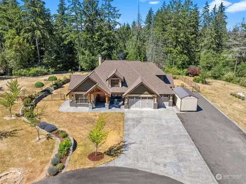 736 9th Ave, Fox Island, WA 98333