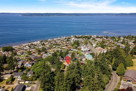 19509 22nd Ave NW, Shoreline, WA 98177