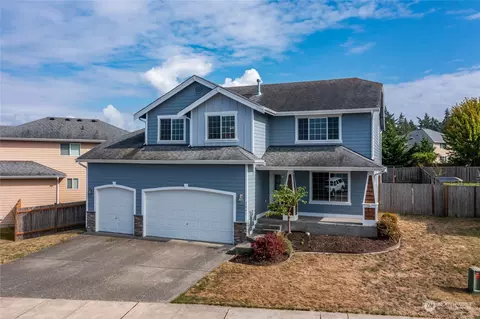 2041 NW 9th Ave, Oak Harbor, WA 98277