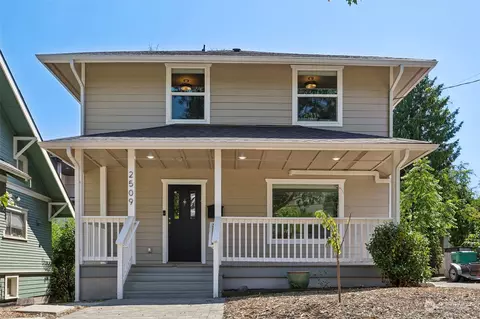 2509 N 40th St, Seattle, WA 98103