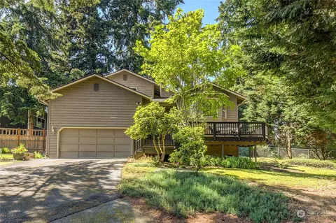 27 244th St SW, Bothell, WA 98021