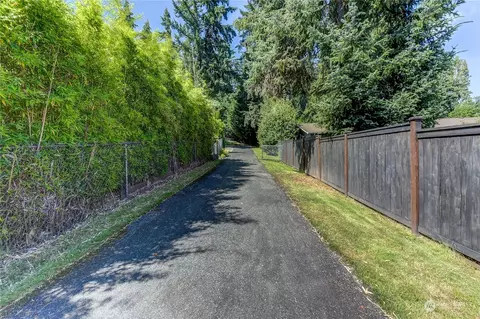 27 244th St SW, Bothell, WA 98021 photo 2