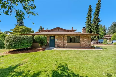 2814 Garden Ct #A, Steilacoom, WA 98388