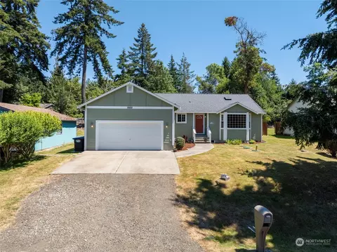 9922 Whitecap Dr NW, Olympia, WA 98502