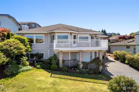 1870 Hillside Dr NE, Tacoma, WA 98422