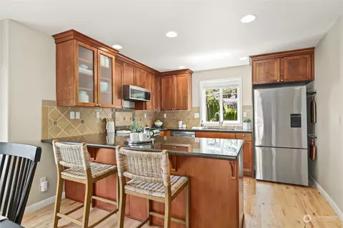 2500 Boyer Ave E, Seattle, WA 98102 photo 8