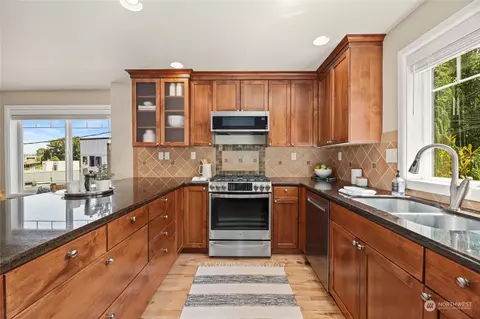 2500 Boyer Ave E, Seattle, WA 98102 photo 9