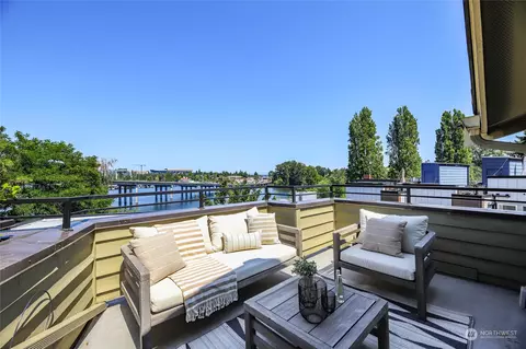 2500 Boyer Ave E, Seattle, WA 98102 photo 3